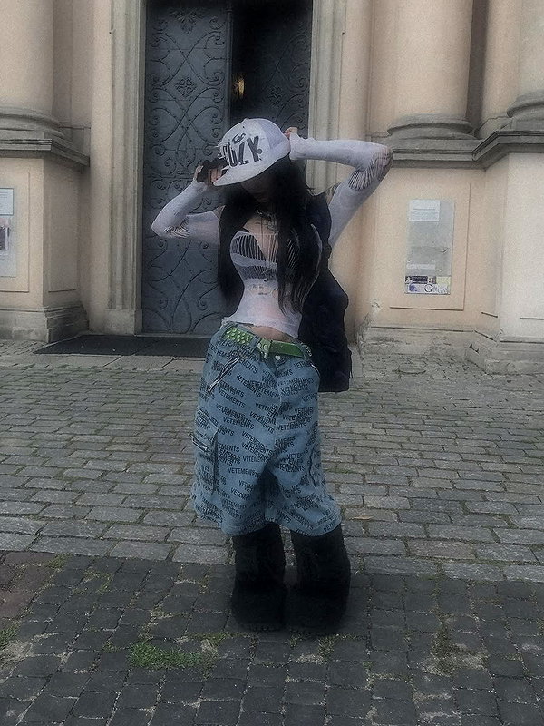 zommmbri instagram image archive image