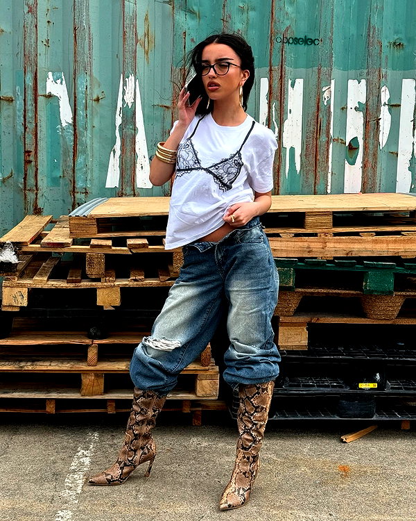 ellachristo instagram image archive image