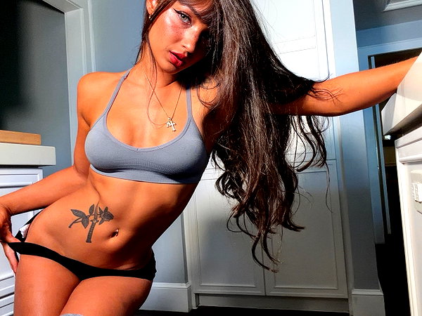 daniellebarnaa instagram image archive image