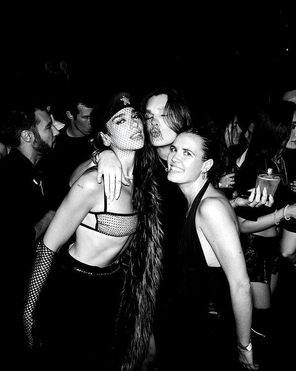 dualipa instagram image archive image