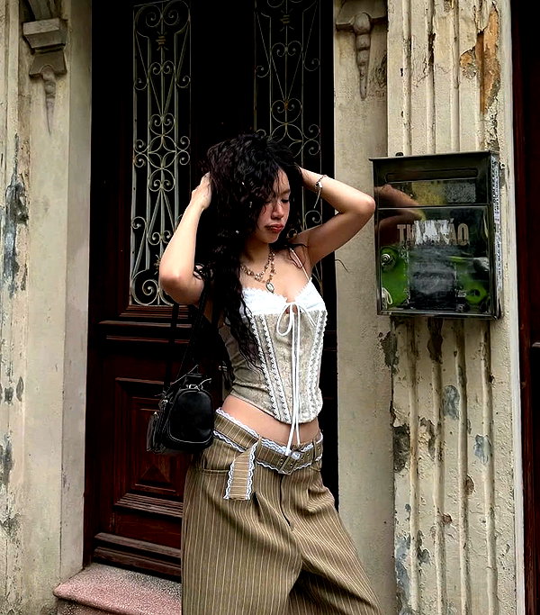 lyhythuedoxinh instagram image archive image