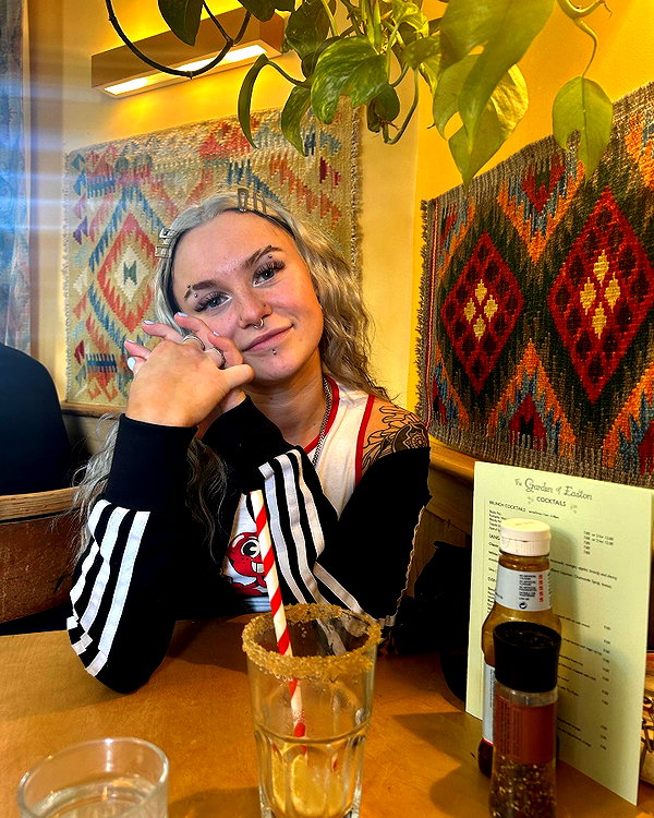 charley.chambers instagram image archive image