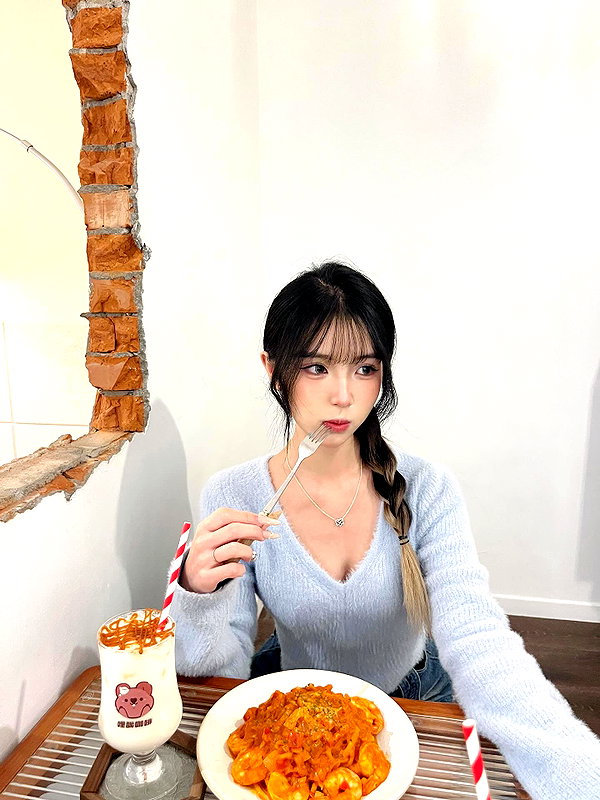 52._.0921 instagram image archive image