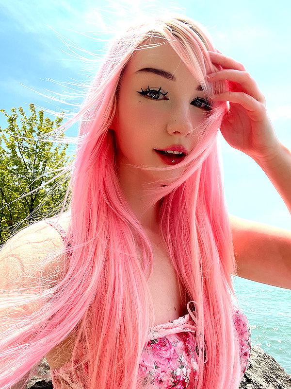 danielle.mercedie instagram image archive image
