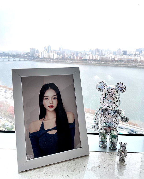 dear.zia instagram image archive image