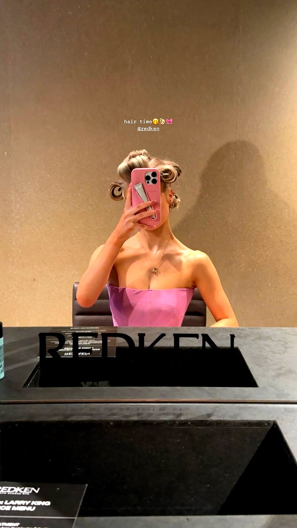 hollyjai archive image