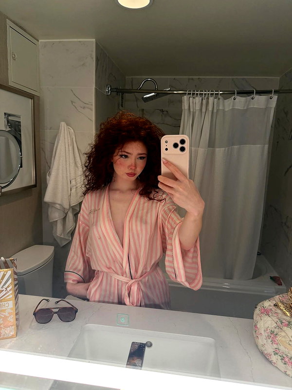 livia._.paige instagram image archive image