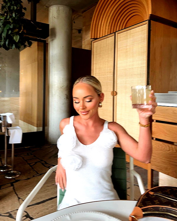 allieauton instagram image archive image