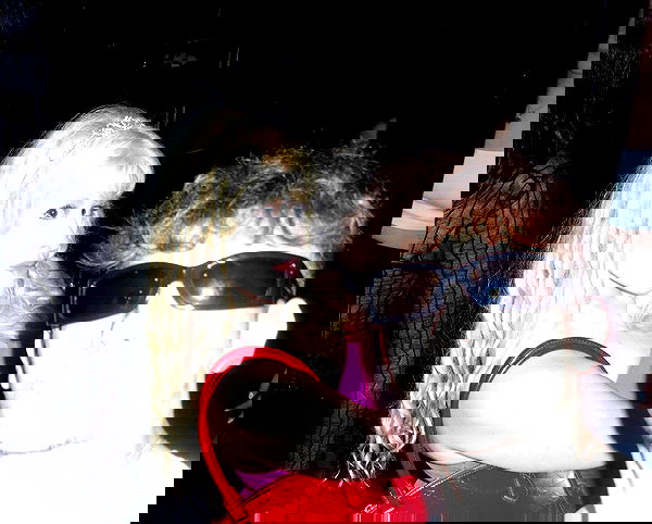 ormosheee ormosheee archive image