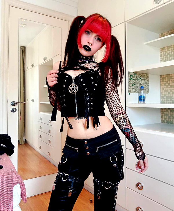 lucychernov instagram image archive image