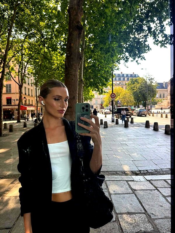 chelsnamsayin instagram image archive image