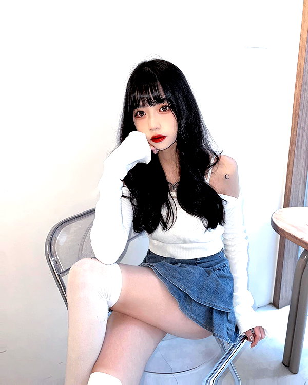 nixqq.425_ instagram image archive image