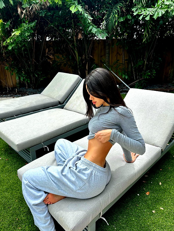 vanessa.rhd instagram image archive image