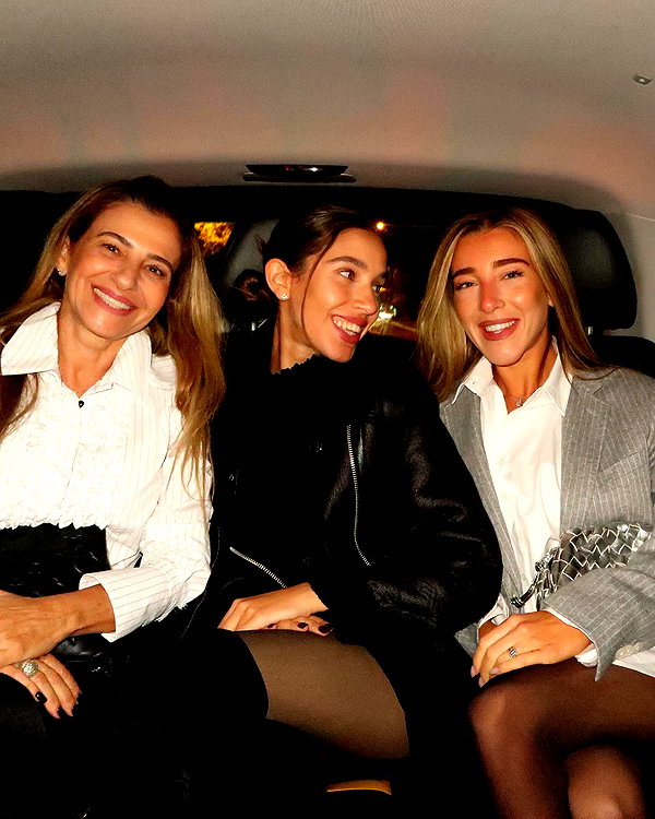 annezivi instagram image archive image