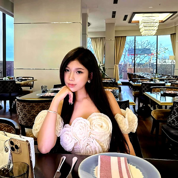 lyhythuedoxinh instagram image archive image