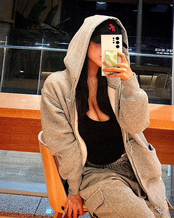 norajoy_official instagram image archive image