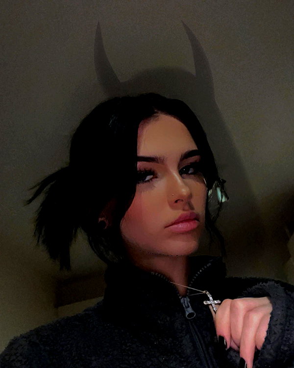 alice_hez instagram image archive image