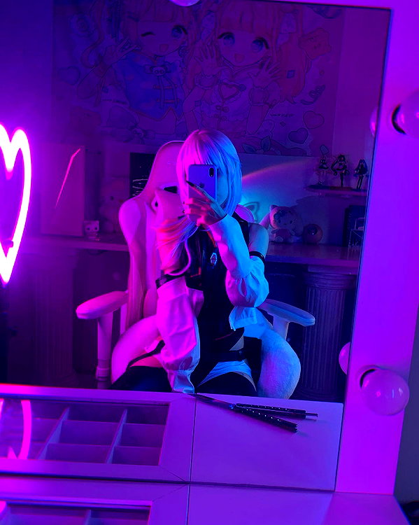 jadelaverne instagram image archive image