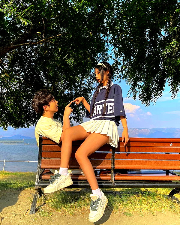 ll.lu1s instagram image archive image