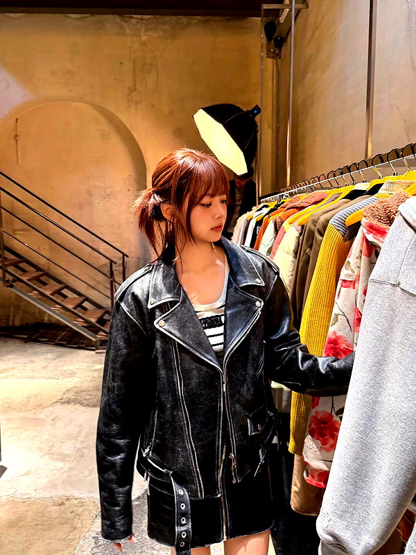 hhh.e_c.v instagram image archive image