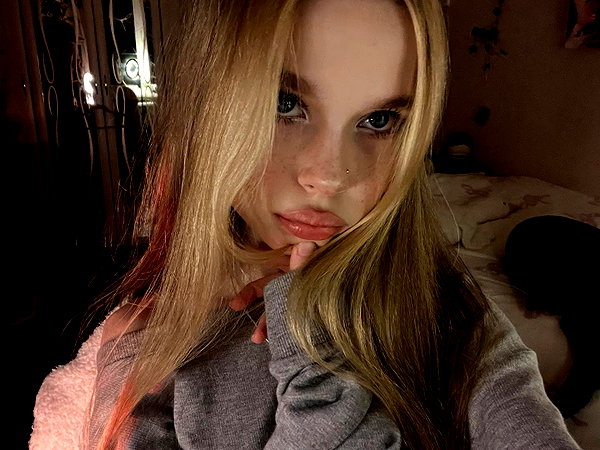 kristti.a instagram image archive image