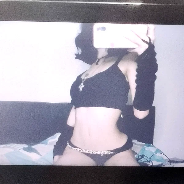 shevaal_x instagram image archive image