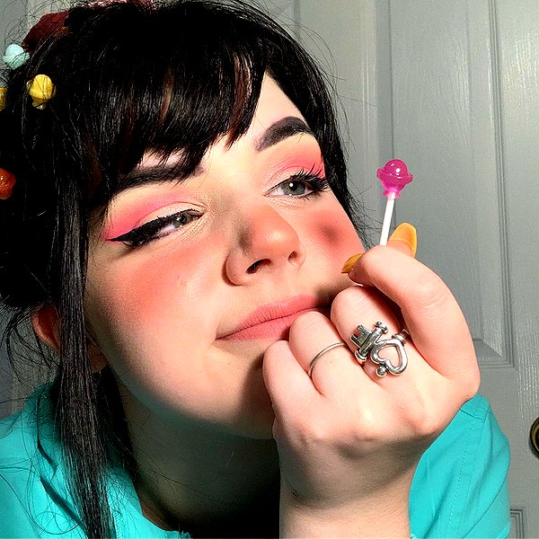 yeahimcaroline instagram image archive image