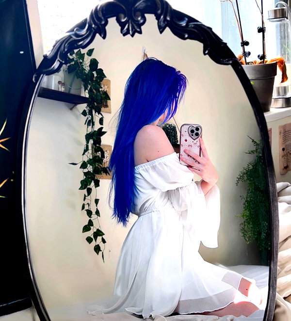 danielle.mercedie instagram image archive image