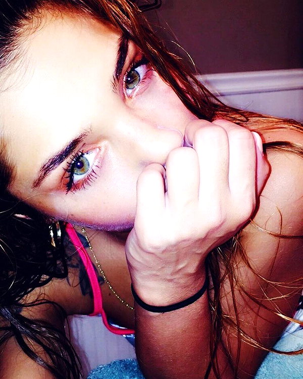 daniellebarnaa archive image