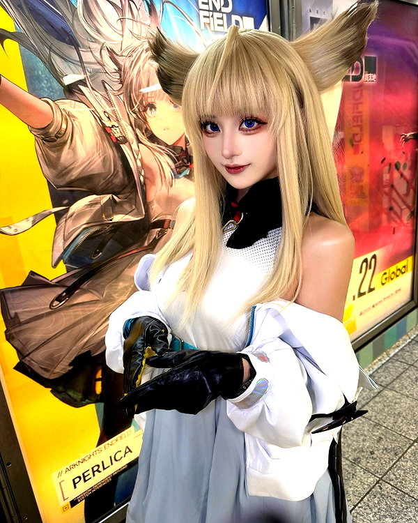 miee_cos instagram image archive image