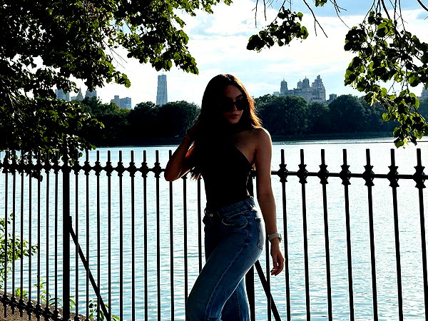annabottoo instagram image archive image