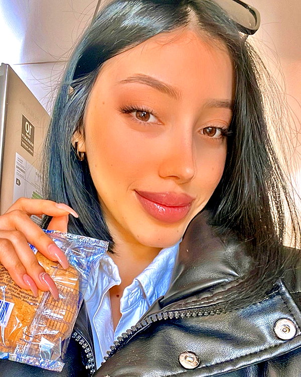 ruth_chavarri instagram image archive image