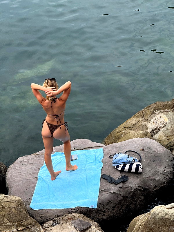yanavekno instagram image archive image