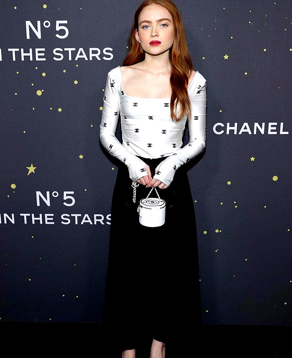 sadiesink_ instagram image archive image