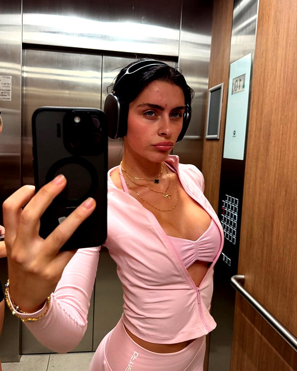 laurenhamden instagram image archive image
