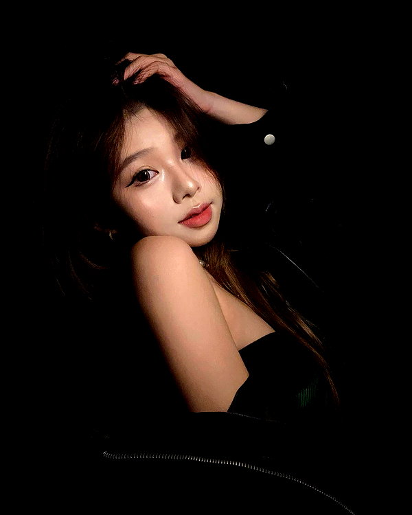 e.shao_417 instagram image archive image