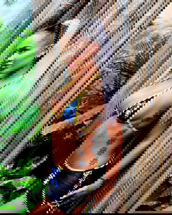 itshayleydavies itshayleydavies archive image