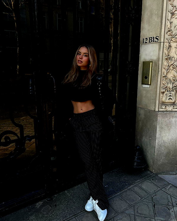 zoeliss instagram image archive image