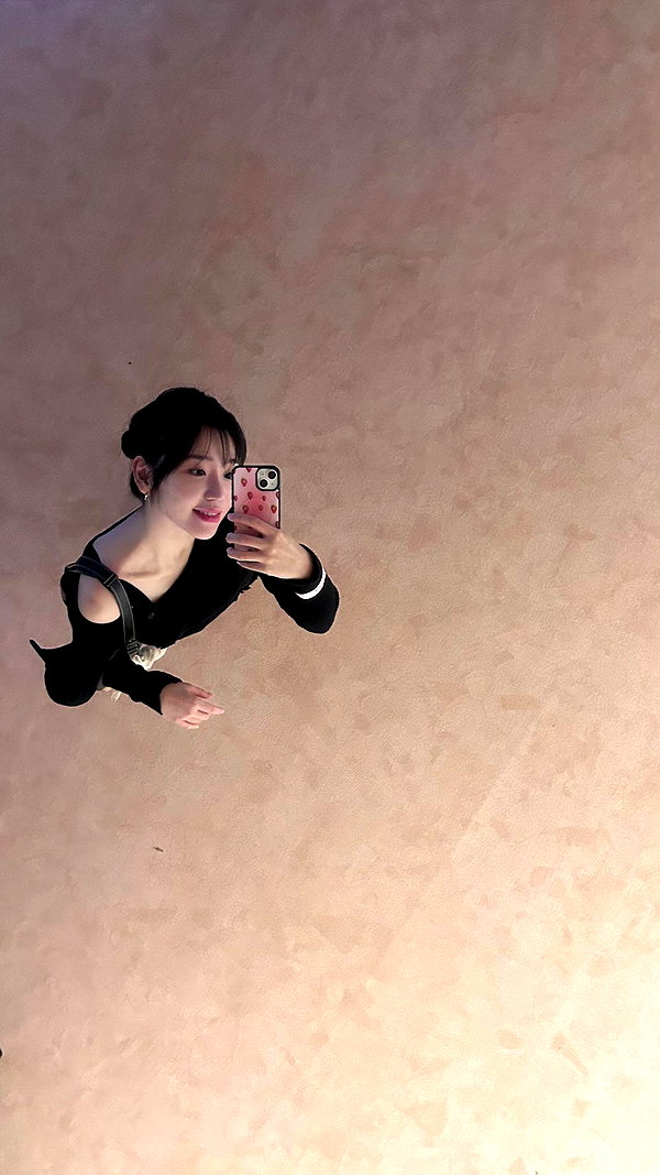 hyeweon__ archive image