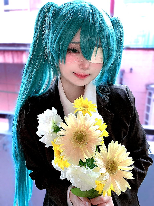 purinn_cos instagram image archive image