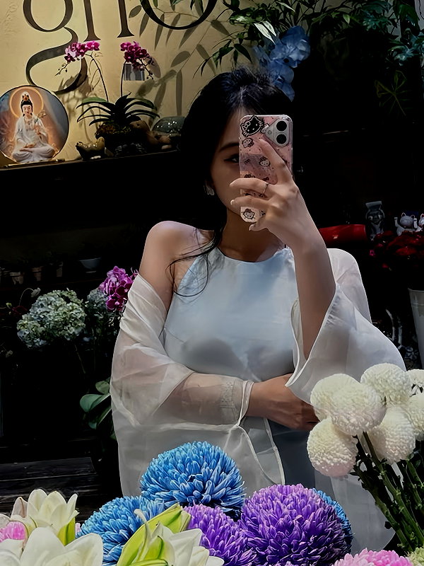 lyhythuedoxinh instagram image archive image