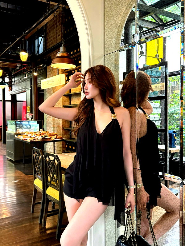 lyhythuedoxinh instagram image archive image