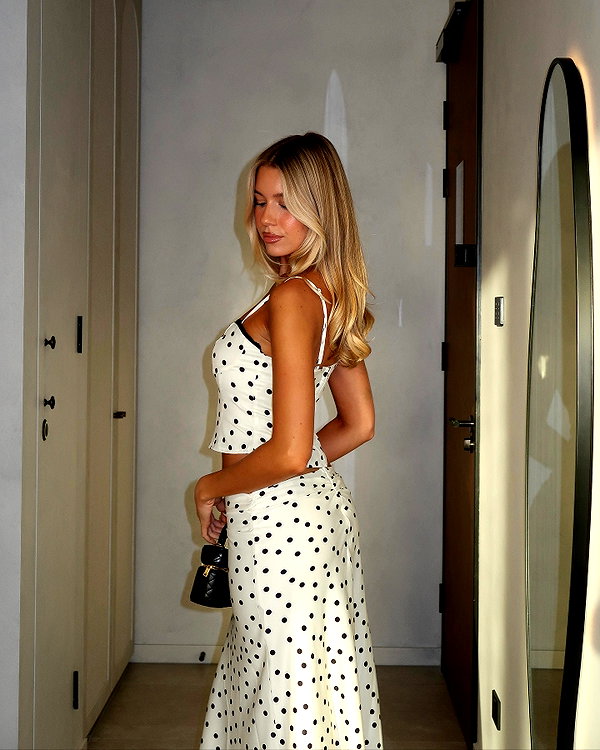 sophiebatzloff instagram image archive image