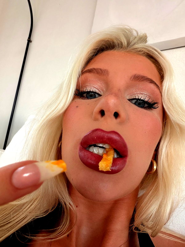 sophiecharlotth instagram image archive image