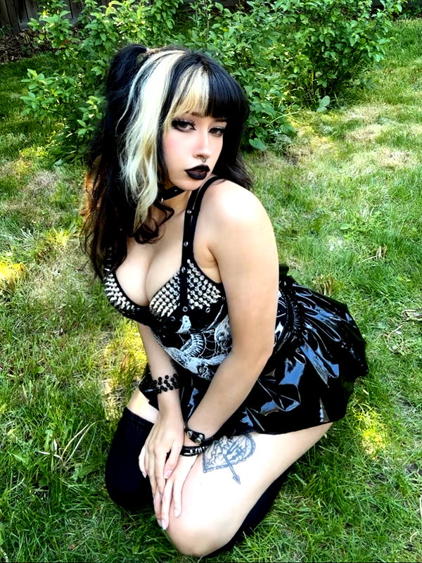 newmakeupgoddess newmakeupgoddess archive image