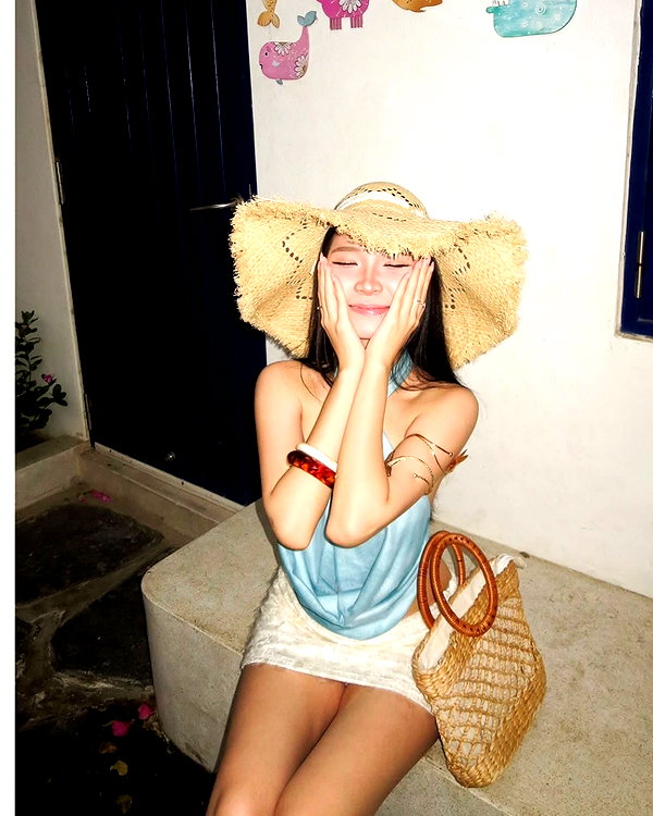 lyhythuedoxinh instagram image archive image