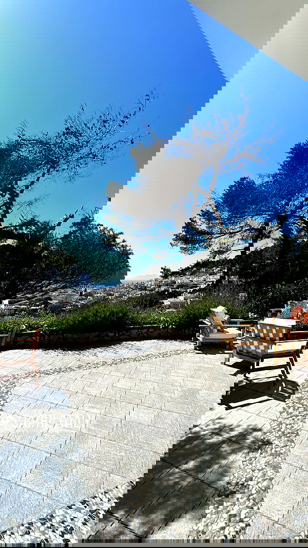 alexis.blond alexis.blond archive image