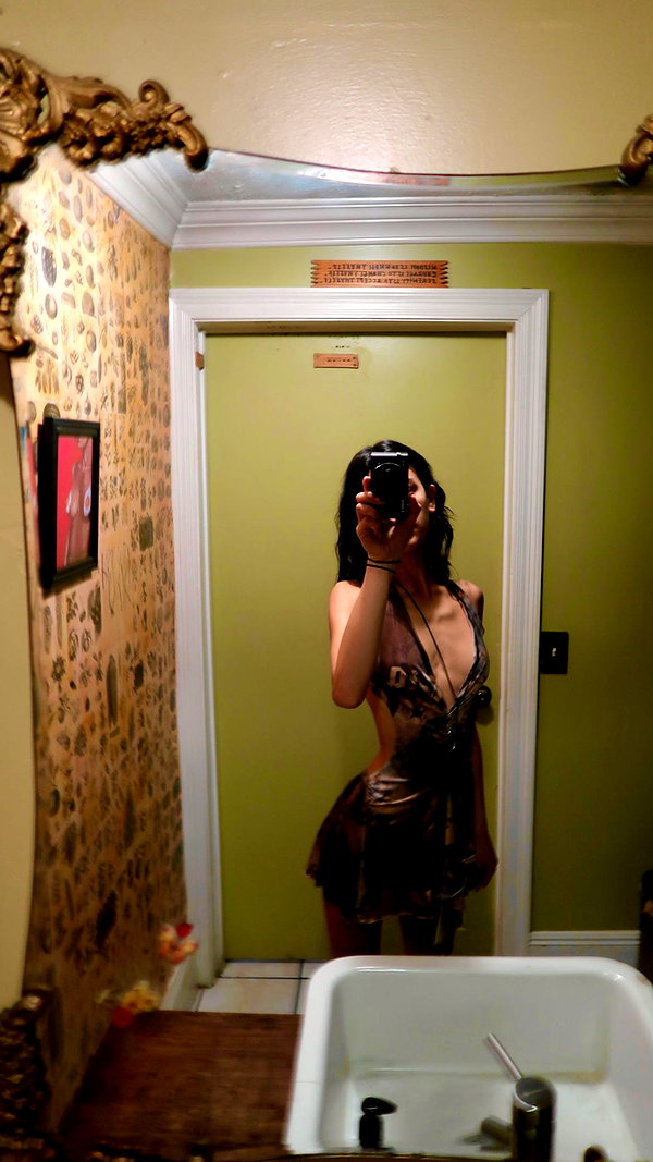leonanaomii instagram image archive image