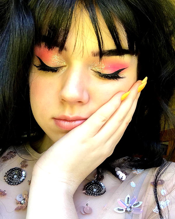 yeahimcaroline instagram image archive image
