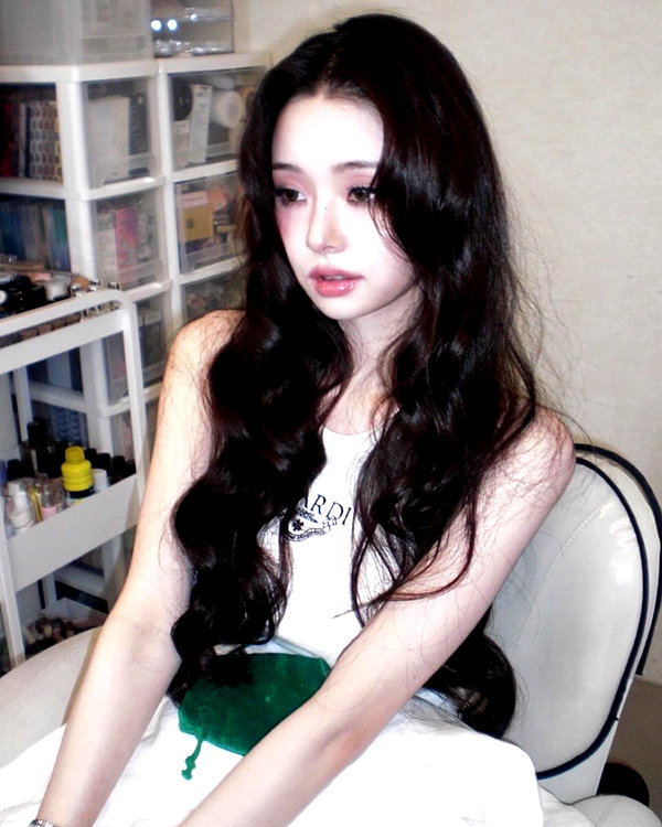 dear.zia instagram image archive image